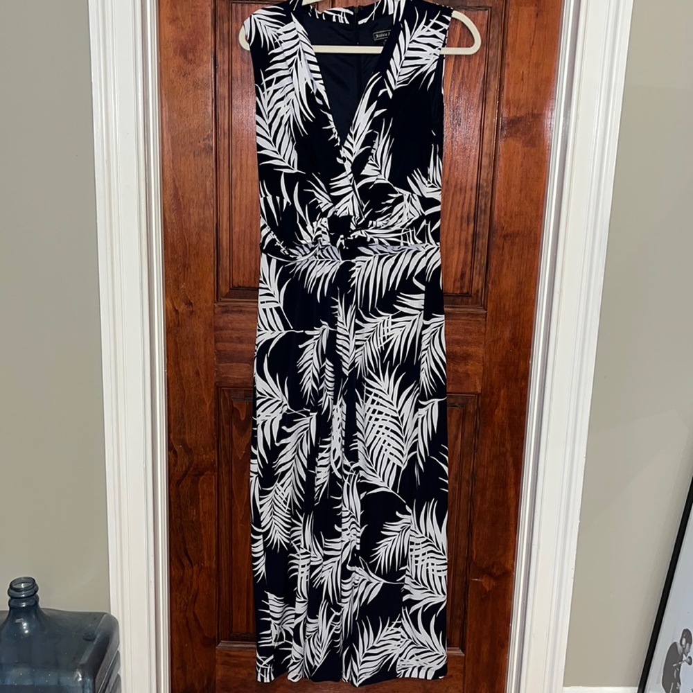 Jessica Howard Petite Leaf Maxi Dress